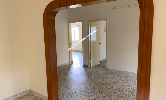 2 BHK Flat for Sale in Mandaveli